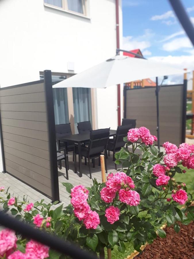 ليدنيس Apartmanovy Dum Na Kolonade المظهر الخارجي الصورة